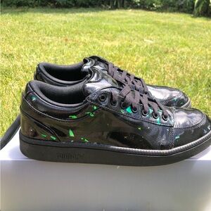 Size 8.5 - Alexander McQueen x Puma Serve
Lo - Black